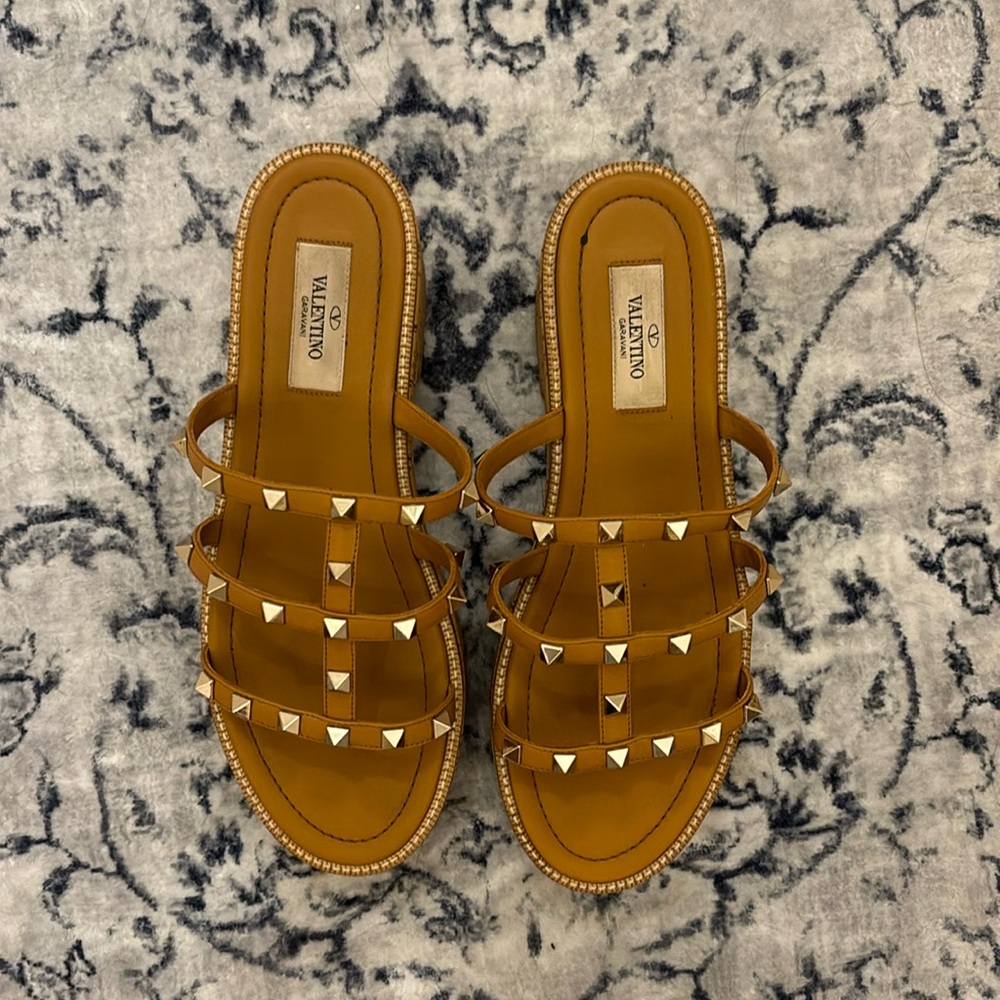 Authentic Valentino rockstud platform slip on sandals